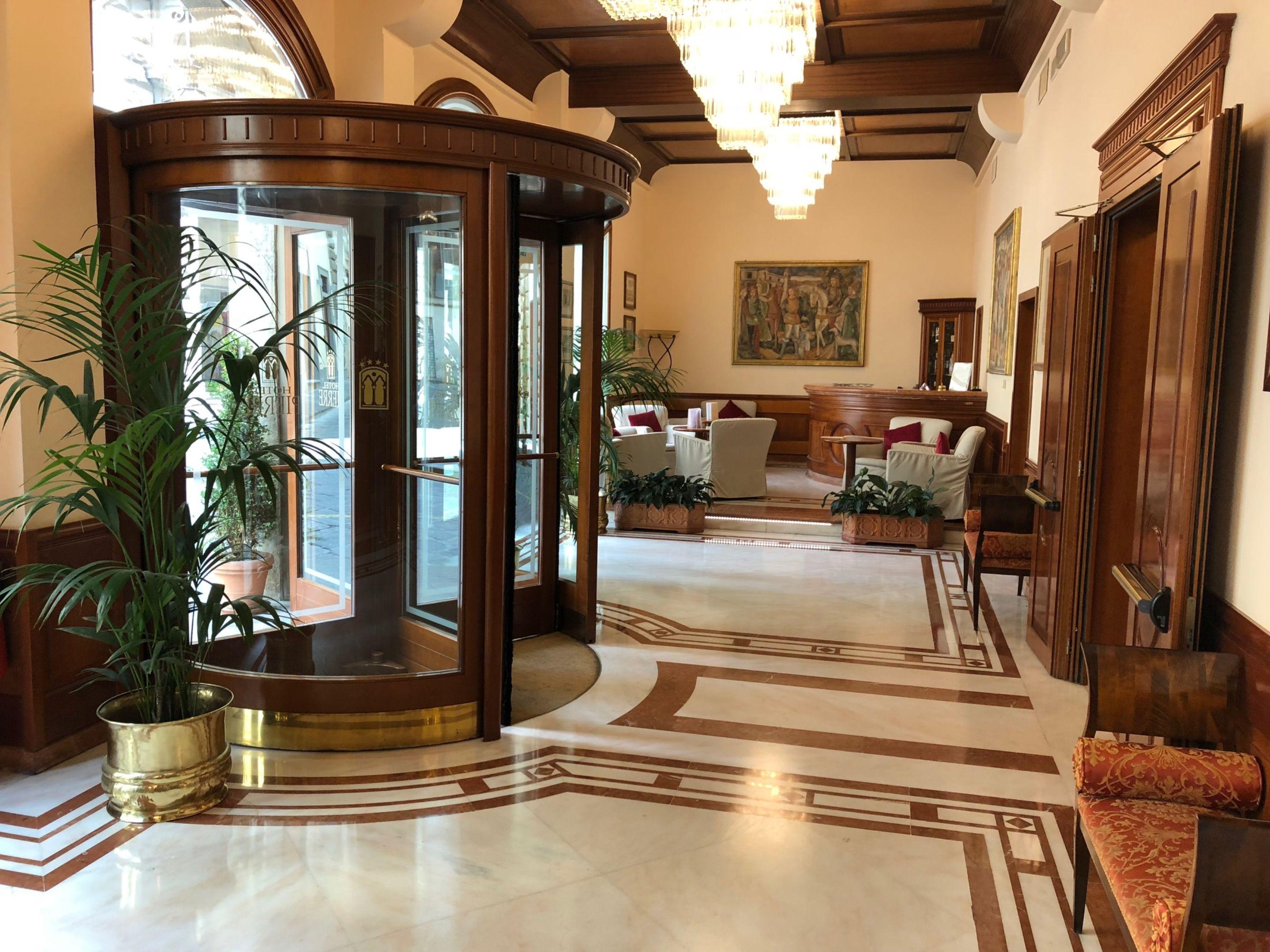 Pierre Hotel Florencia